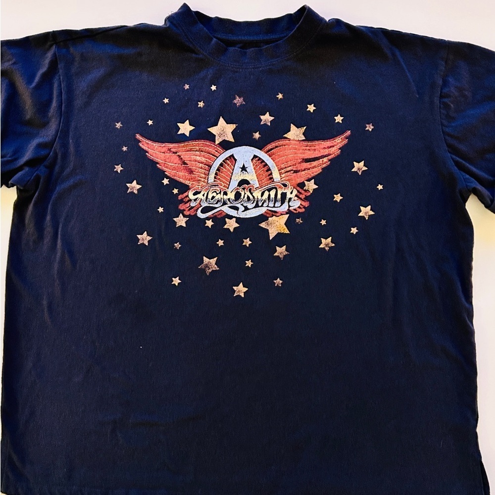 SIZE L | Aerosmith Vintage-Style Wings & Stars Graphic Tee - Picture 6 of 9